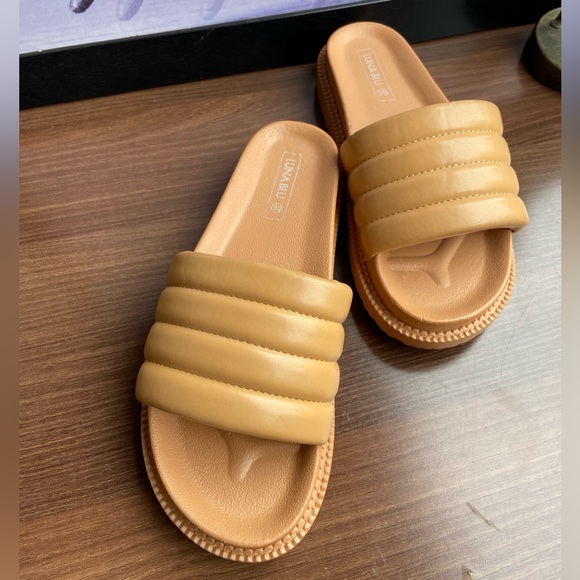 Luna Blu Brown Platform Pool Slides - Picture 3 of 5